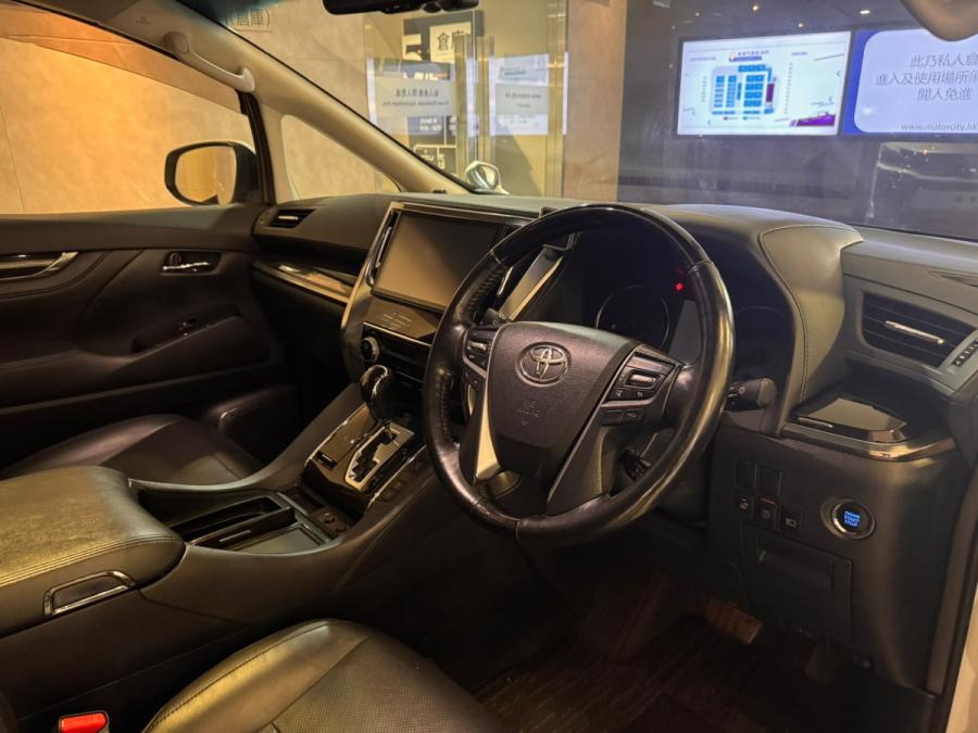 Vellfire 3.5 V6 ZG - Image 4